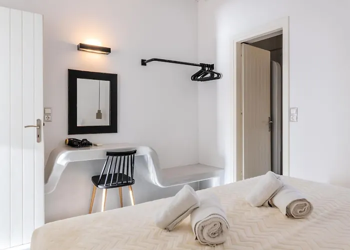Yalos Mykonos 3 Bedroom Luxury In Mykonos Town With Sea & Sunset View Villa